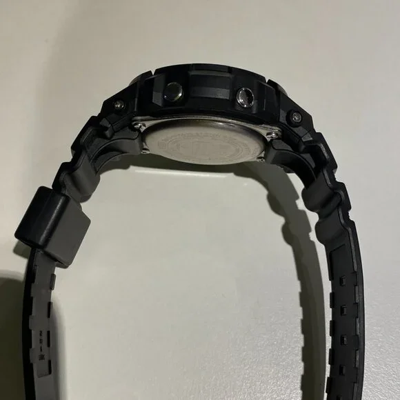 Casio G-Shock AWG-M100SB radio wave solar - Picture 7 of 11